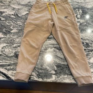 Nike Tech Youth Medium Joggers